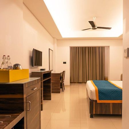 Zone Connect By The Park Parra Goa Hotel Anjuna Buitenkant foto