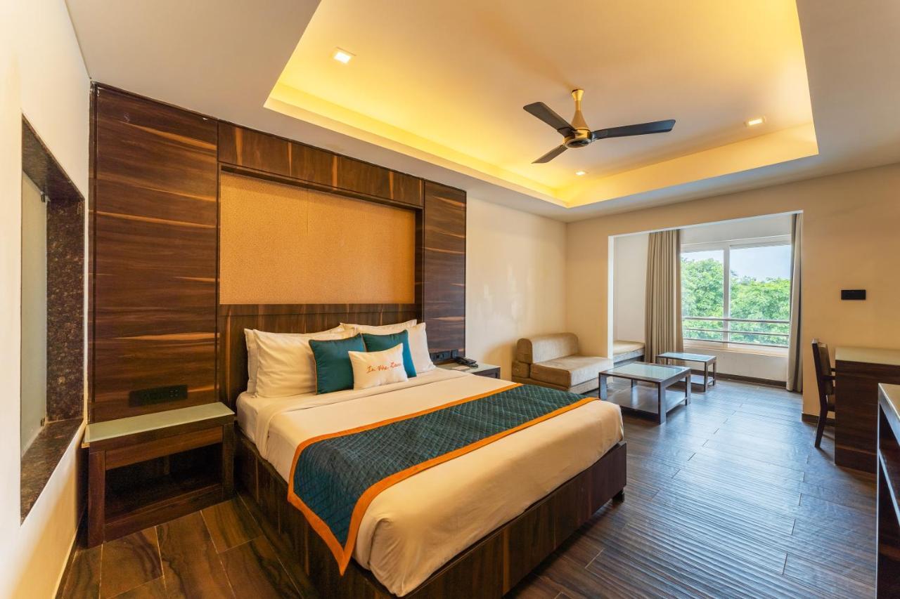 Zone Connect By The Park Parra Goa Hotel Anjuna Buitenkant foto