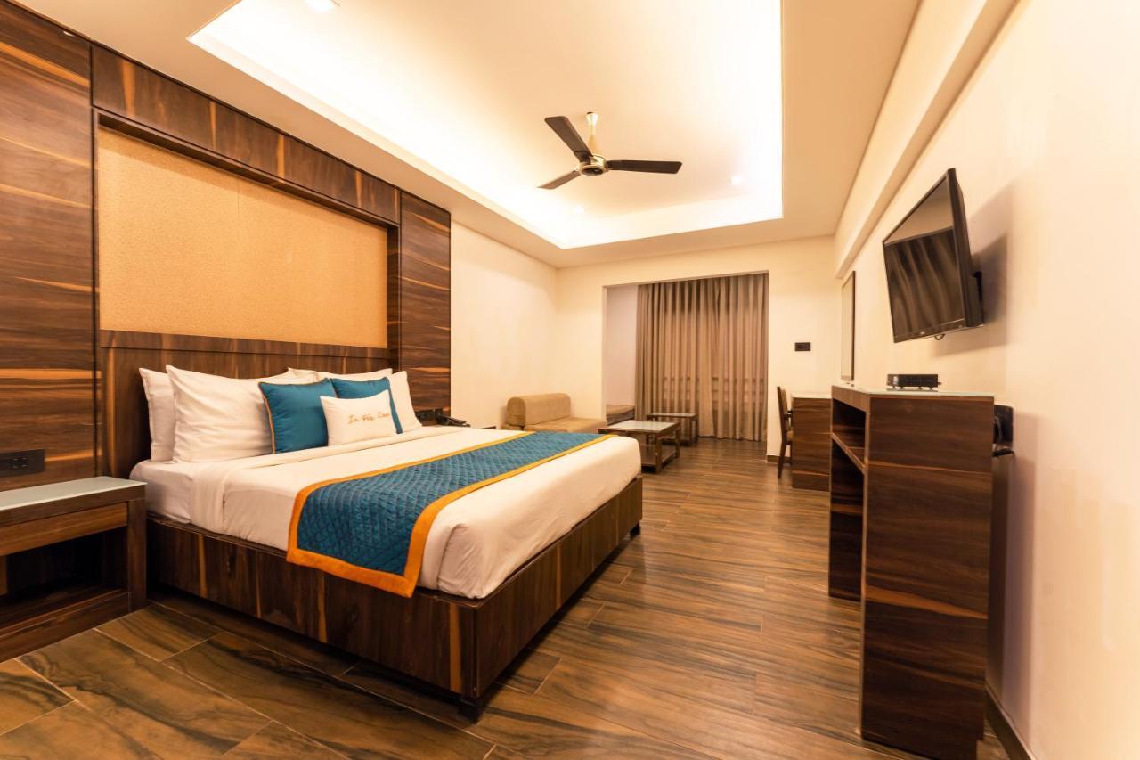 Zone Connect By The Park Parra Goa Hotel Anjuna Buitenkant foto