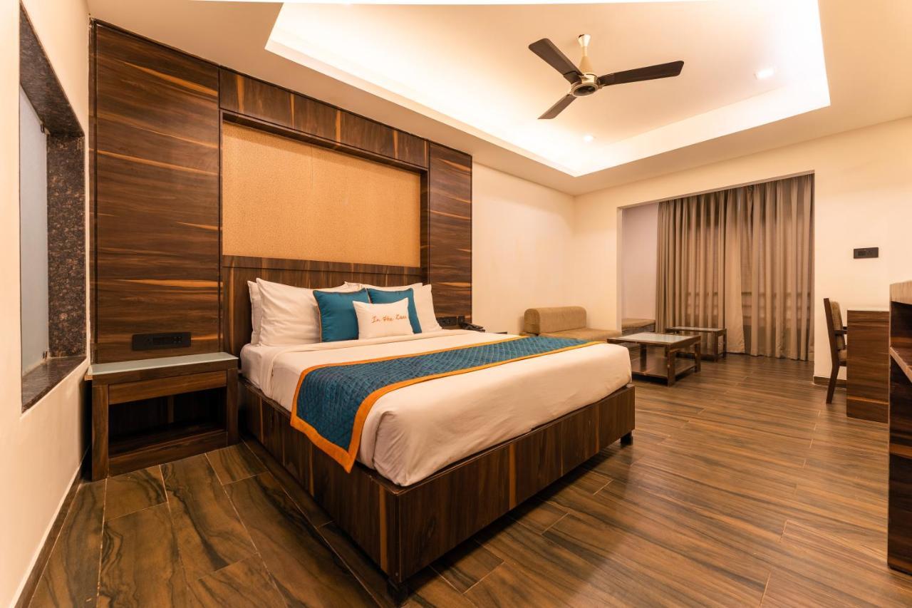 Zone Connect By The Park Parra Goa Hotel Anjuna Buitenkant foto